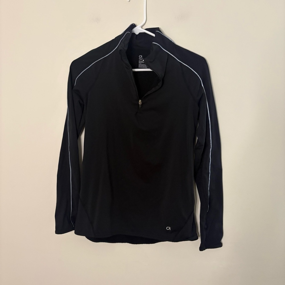 Gapfit Women’s Small Black pullover Athletic Top Sporty Yoga Gym